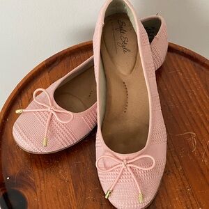 Soft Style Blush Textured Flats with Bow